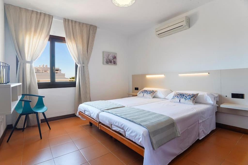 Apartment Calas Near The Sea.